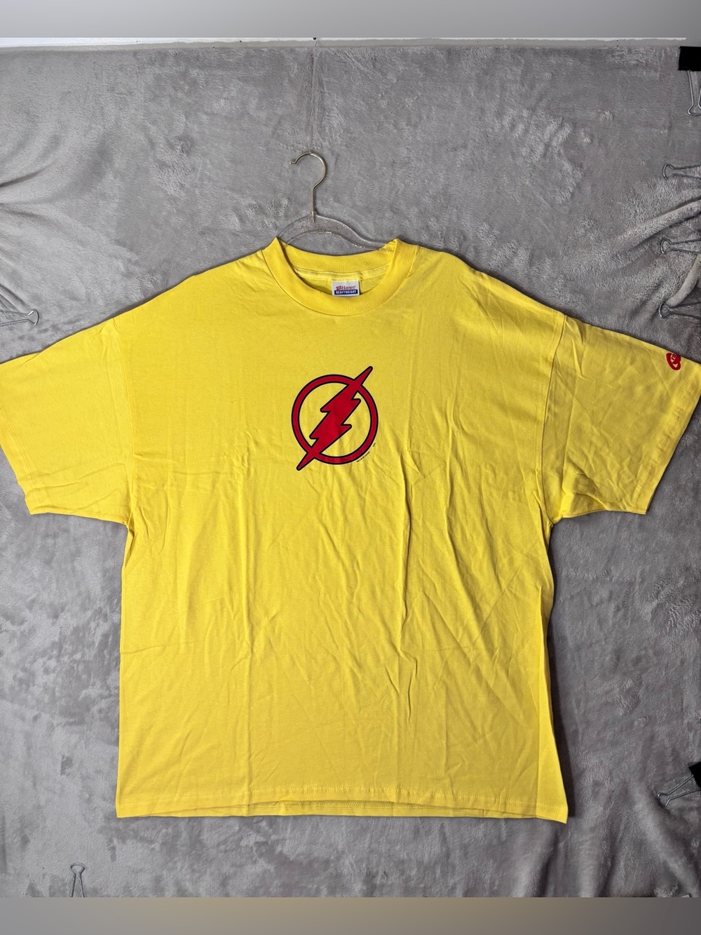 Vintage Y2K The Flash DC Comics Logo T Shirt Hanes Heavyweight Yellow 2XL